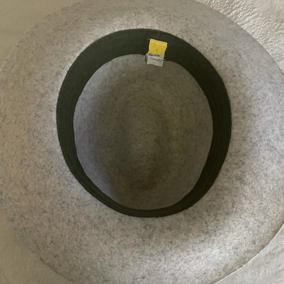 Hat - Picture 3 of 3